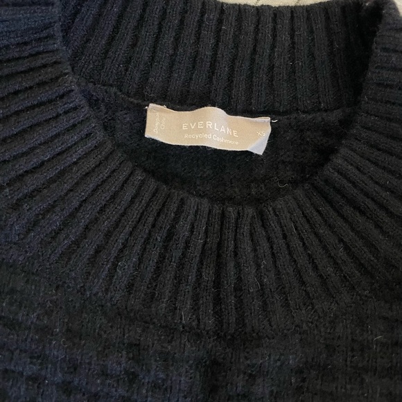 Everlane Belgian-Waffle Pocket Pullover in ReCashmere - Picture 6 of 11